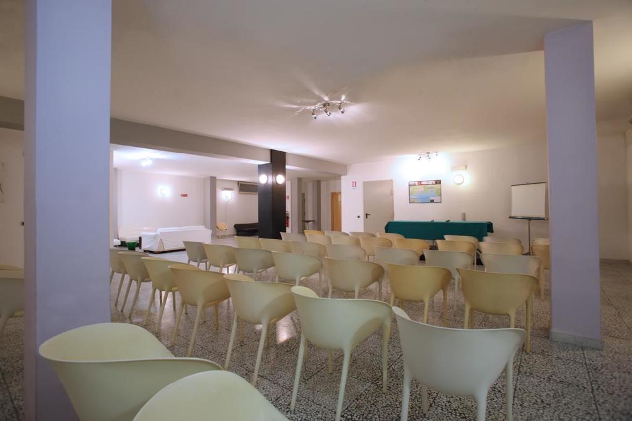 Hotel Zeffiro 사바우디아 외부 사진