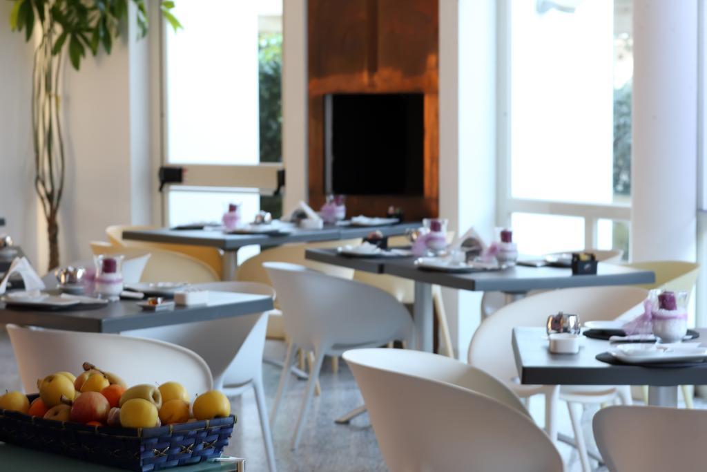Hotel Zeffiro 사바우디아 외부 사진